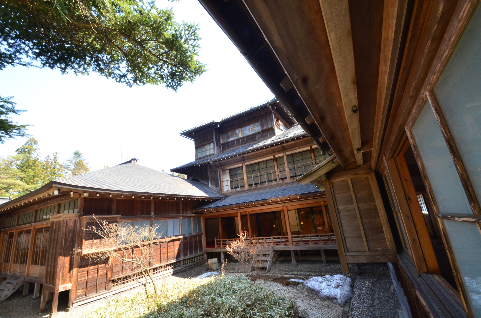 photo of Tamozawa Imperial Villa
