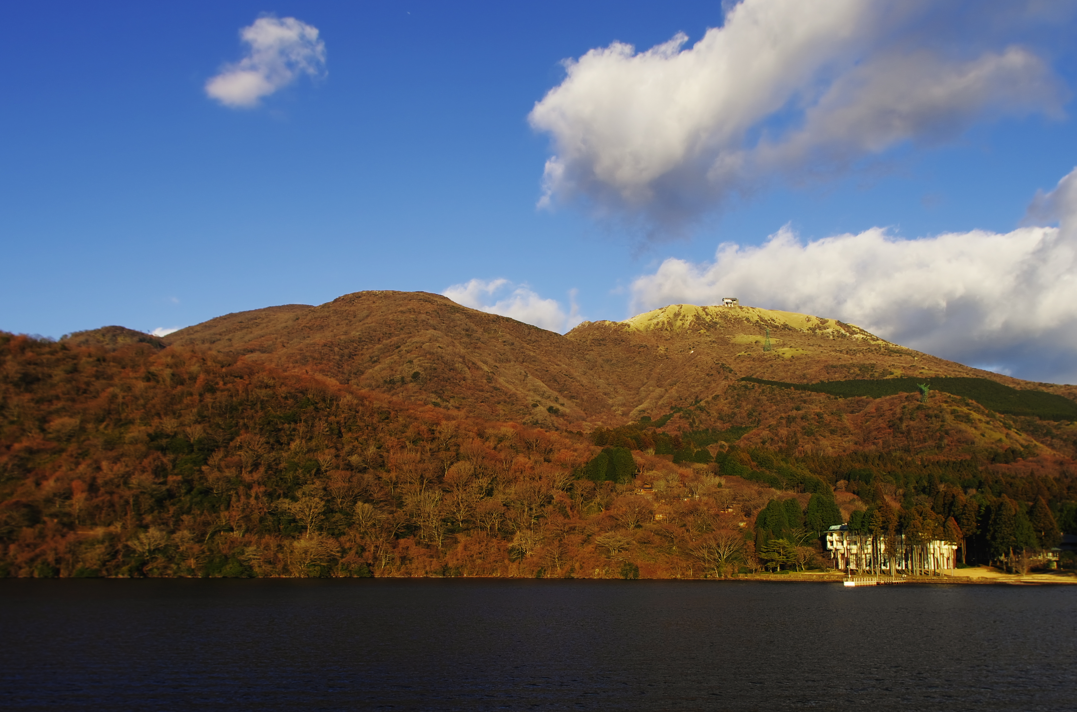 photo of Lake Ashi