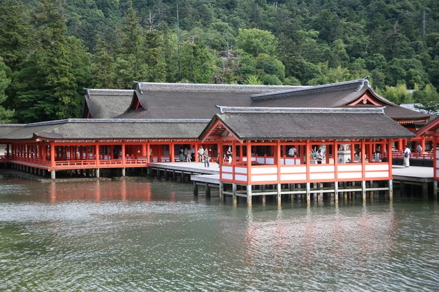 Itsuku-shima-jinja Shrine