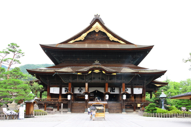 Zenkoji Temple