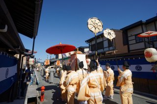 Signature: Essence of Japan - Takayama 
Autumn 
Festival Tour